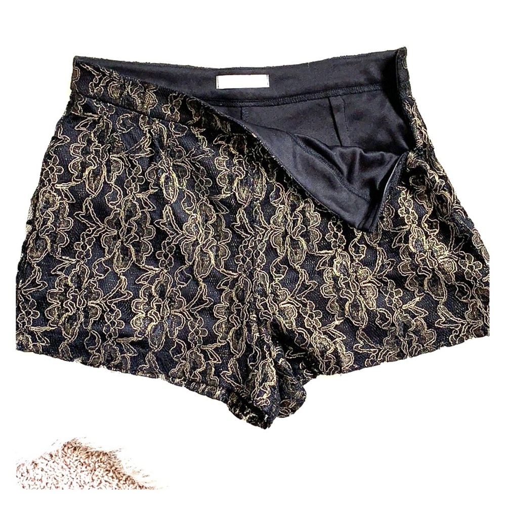 Lush lace shorts